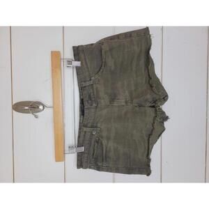Lucky Brand size 4/27 army green camouflage "the cut off" denim jean shorts